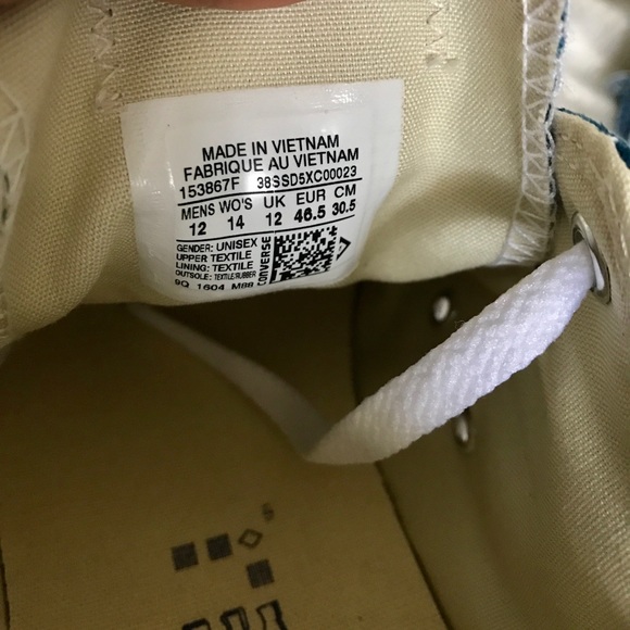 Converse Classic Low Top Sneakers - Picture 6 of 8