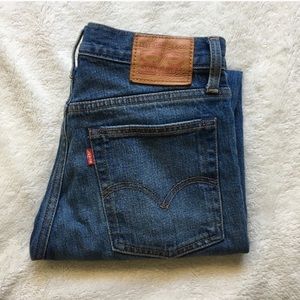 Levi's Wedgie fit jeans!