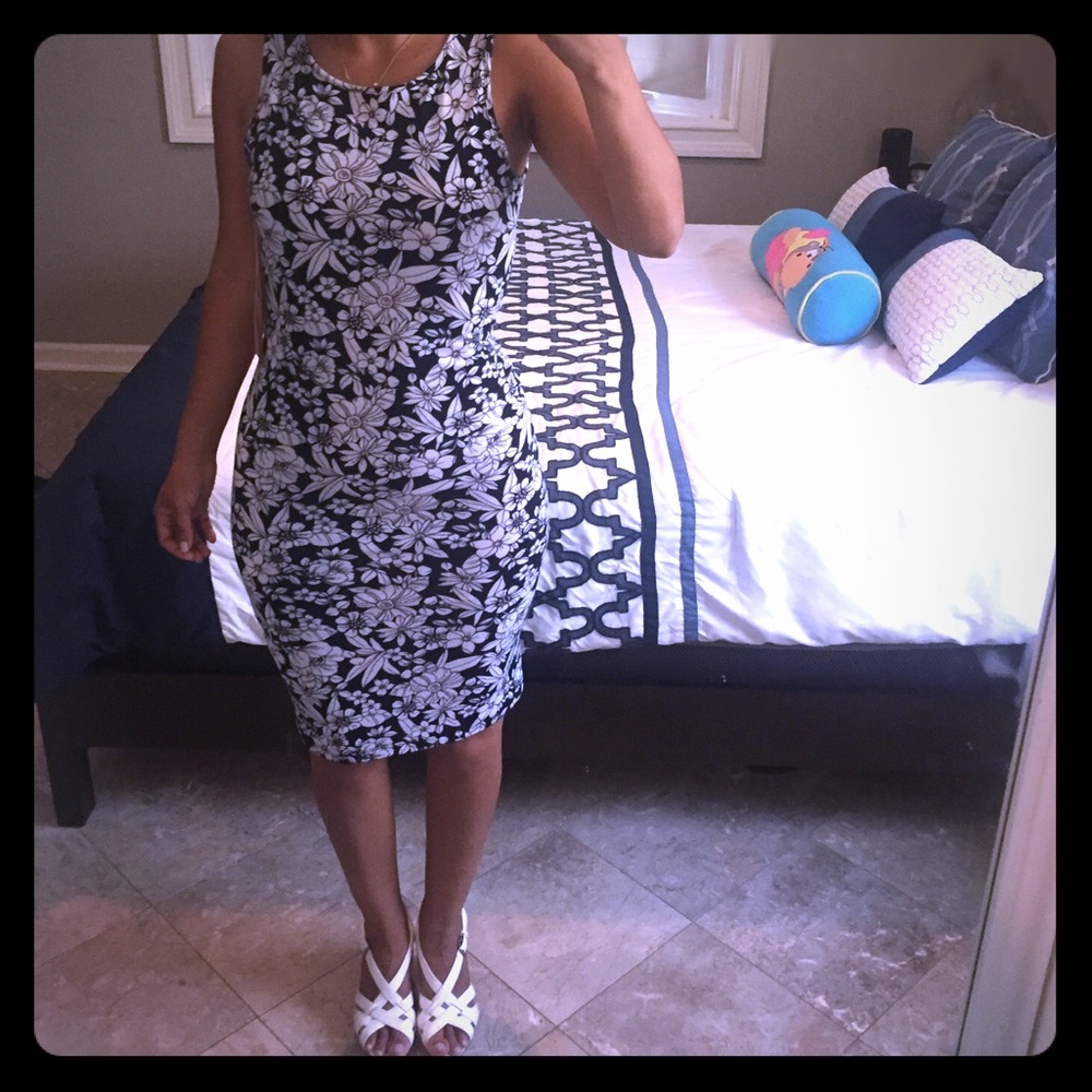 Forever 21 navy with pink accent floral midi dress
