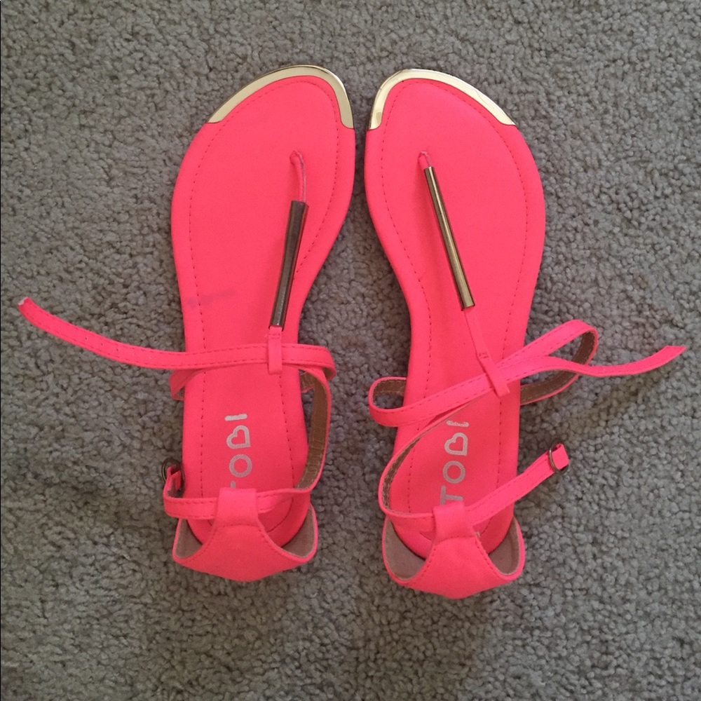 tobi hot pink sandals