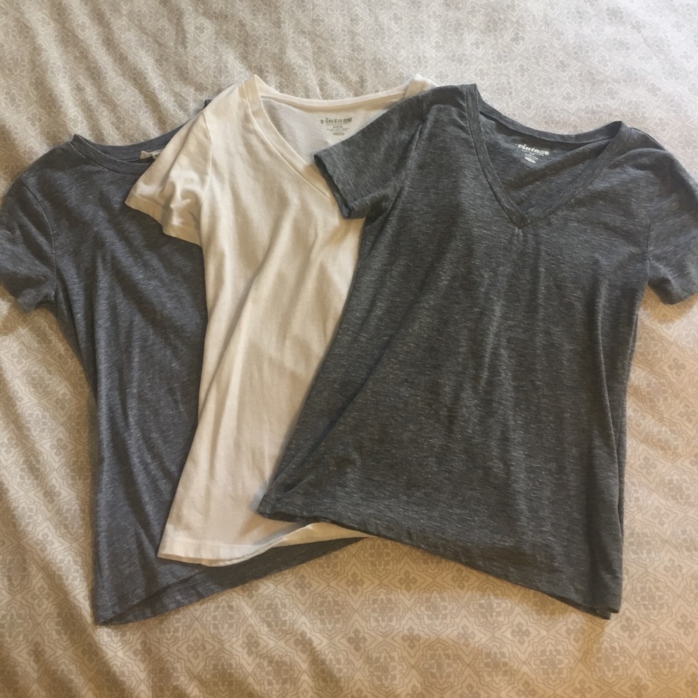 Basic Tee Bundle! Must-have for capsule wardrobe!