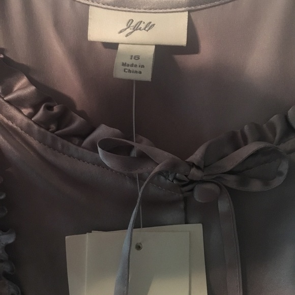 J. Jill Silk Pebble Gray Cami, size 16 - Picture 6 of 6