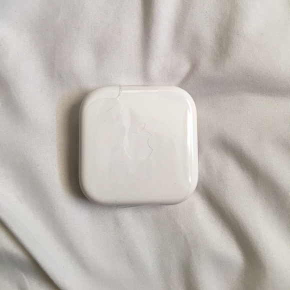 Apple Headphones - Picture 2 of 2