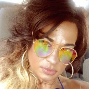 Meet your Posher, Wendy