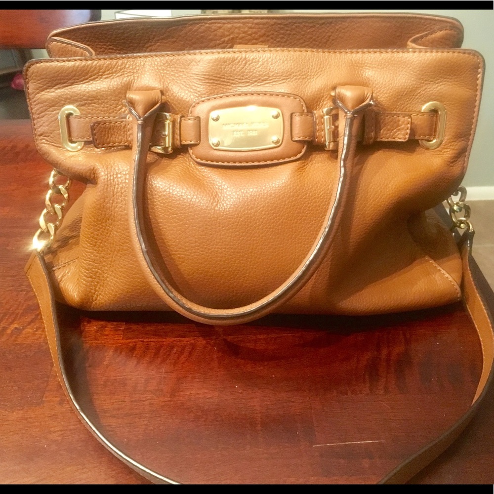 Micheal Kors Crossbody
