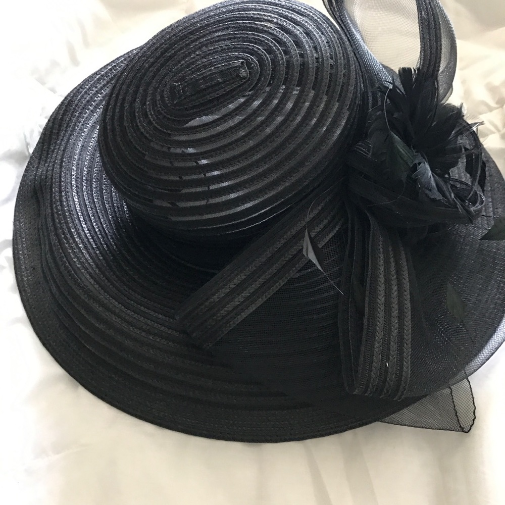 Designer Hats - Picture 1 of 8
