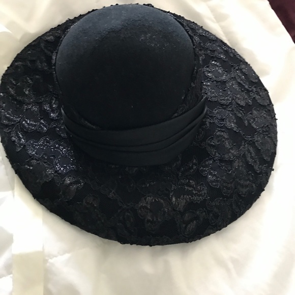 Designer Hats - Picture 5 of 8