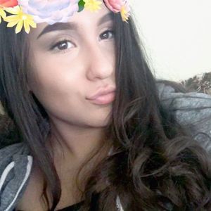 Meet your Posher, Stephany