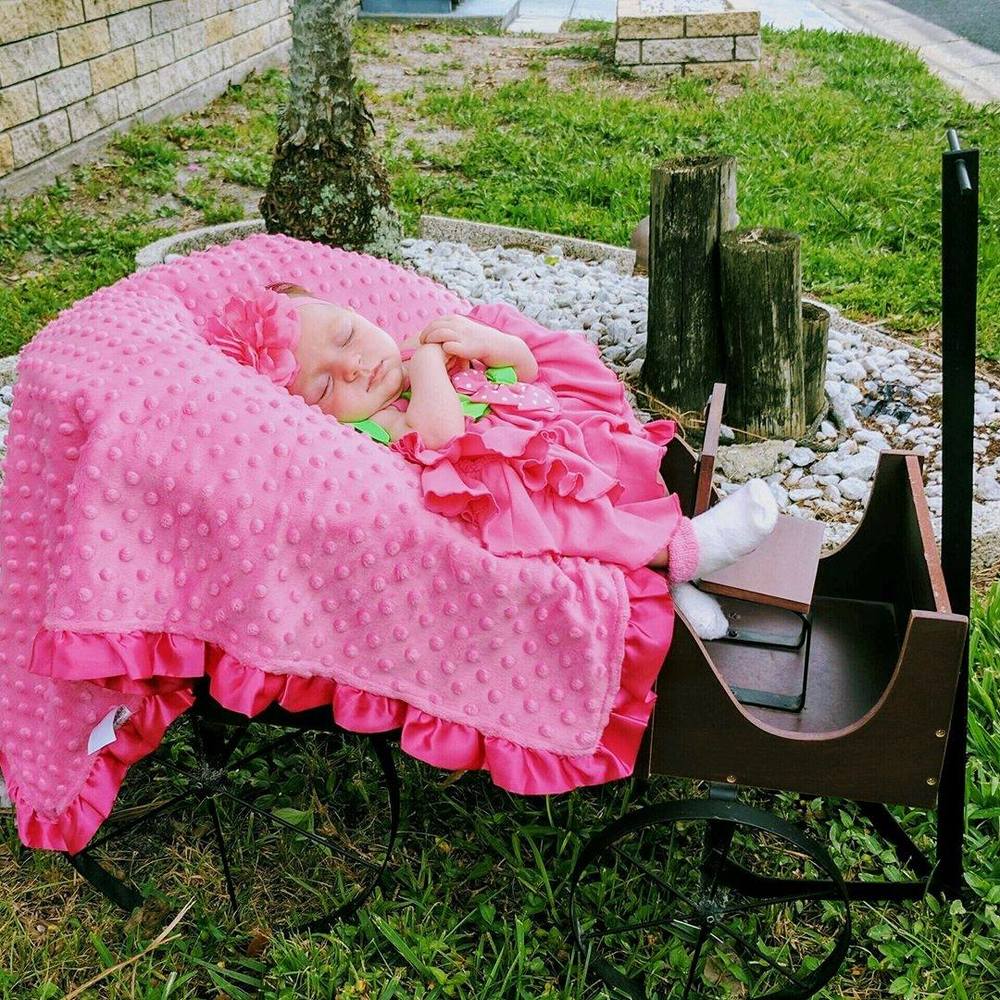 Meet your Posher, Nicole