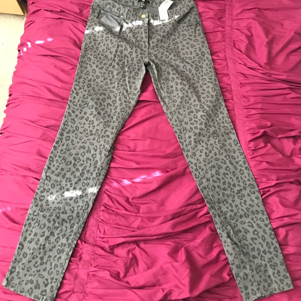 Leopard print jeans