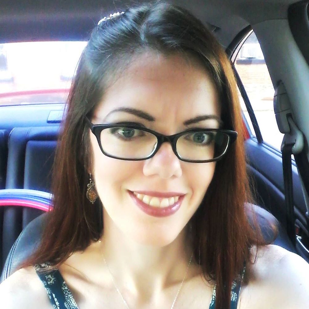 Meet your Posher, Carrie