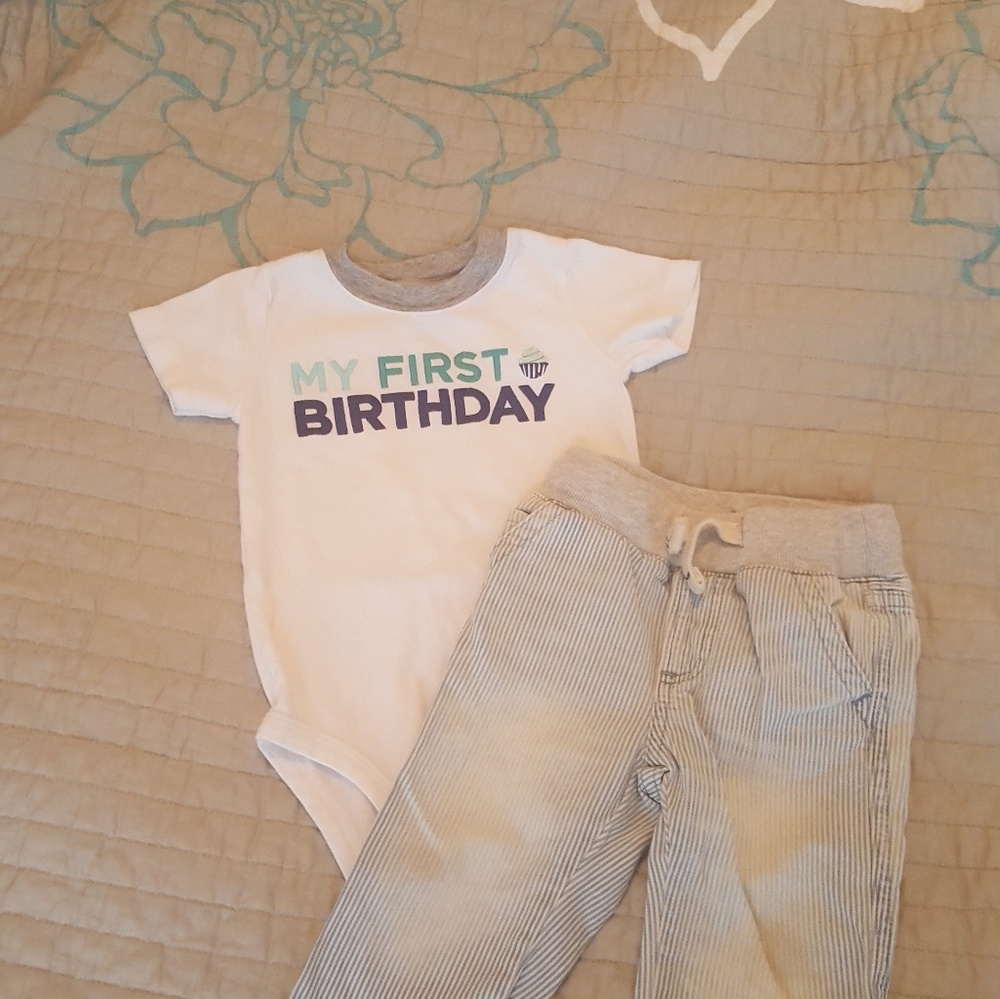 Super cute first birthday outfit with shoes! GAP👶