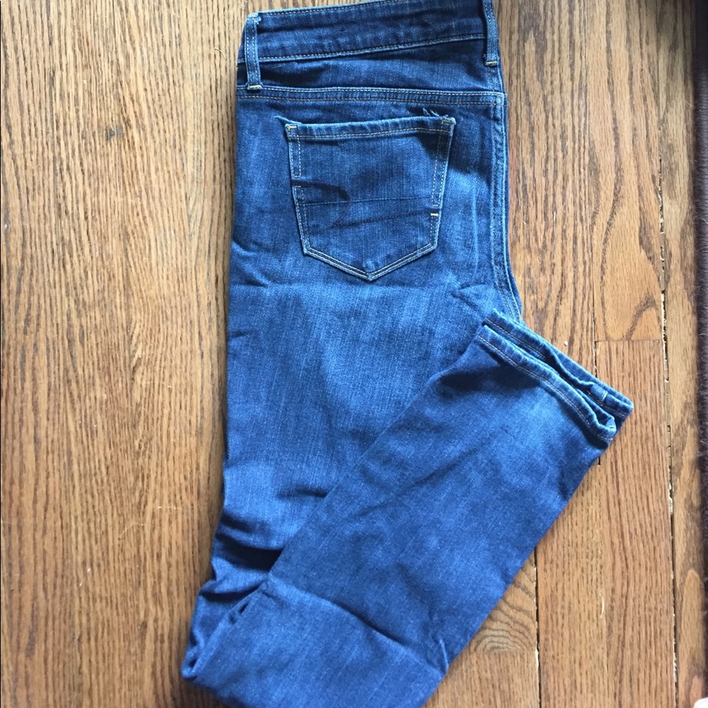 American Eagle Size 6 skinny dark wash jeans