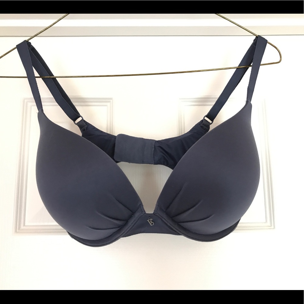 Victoria's Secret Fabulous Plunge Push-Up Bra