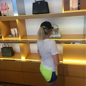 Meet your Posher, Minda