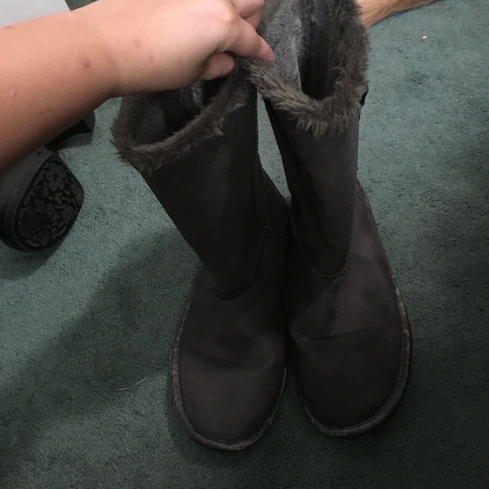Grey Boots Fur Lining