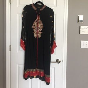 Beautiful shalwar kameez - Indian/Pakistan