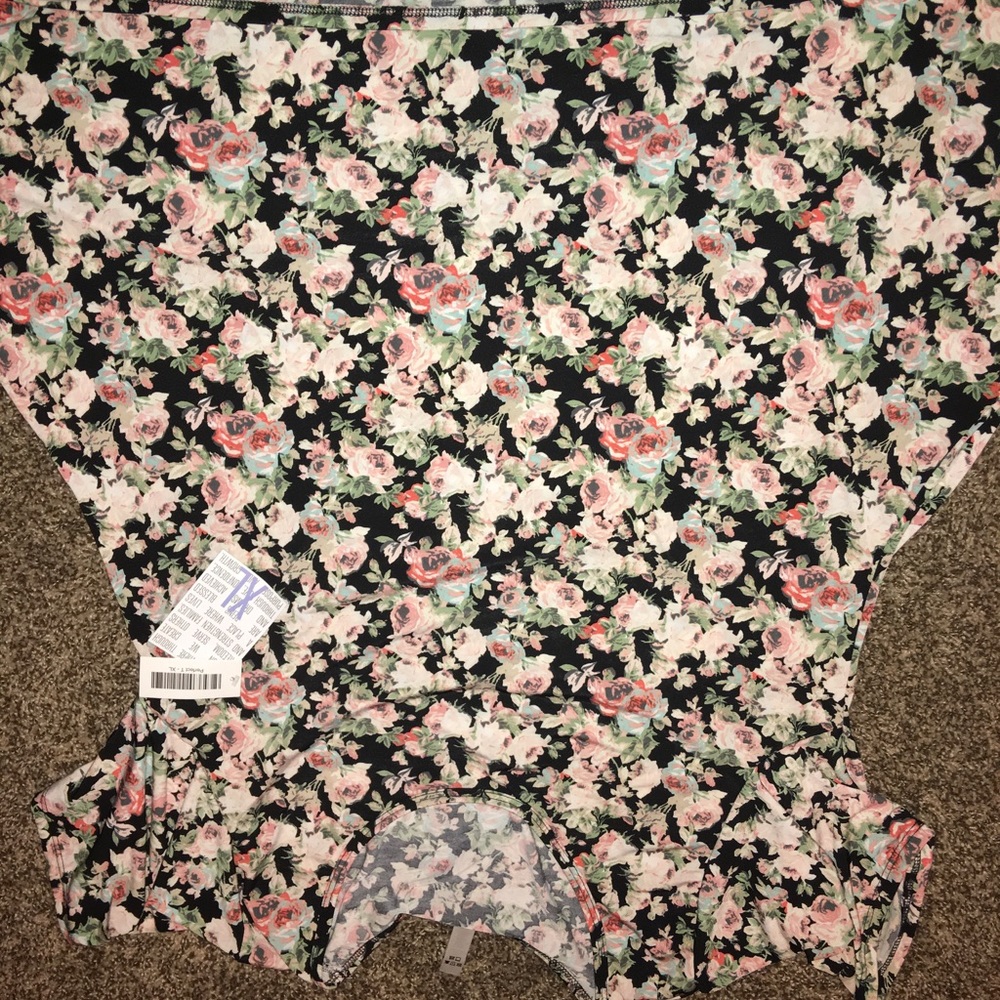 Lularoe Perfect T