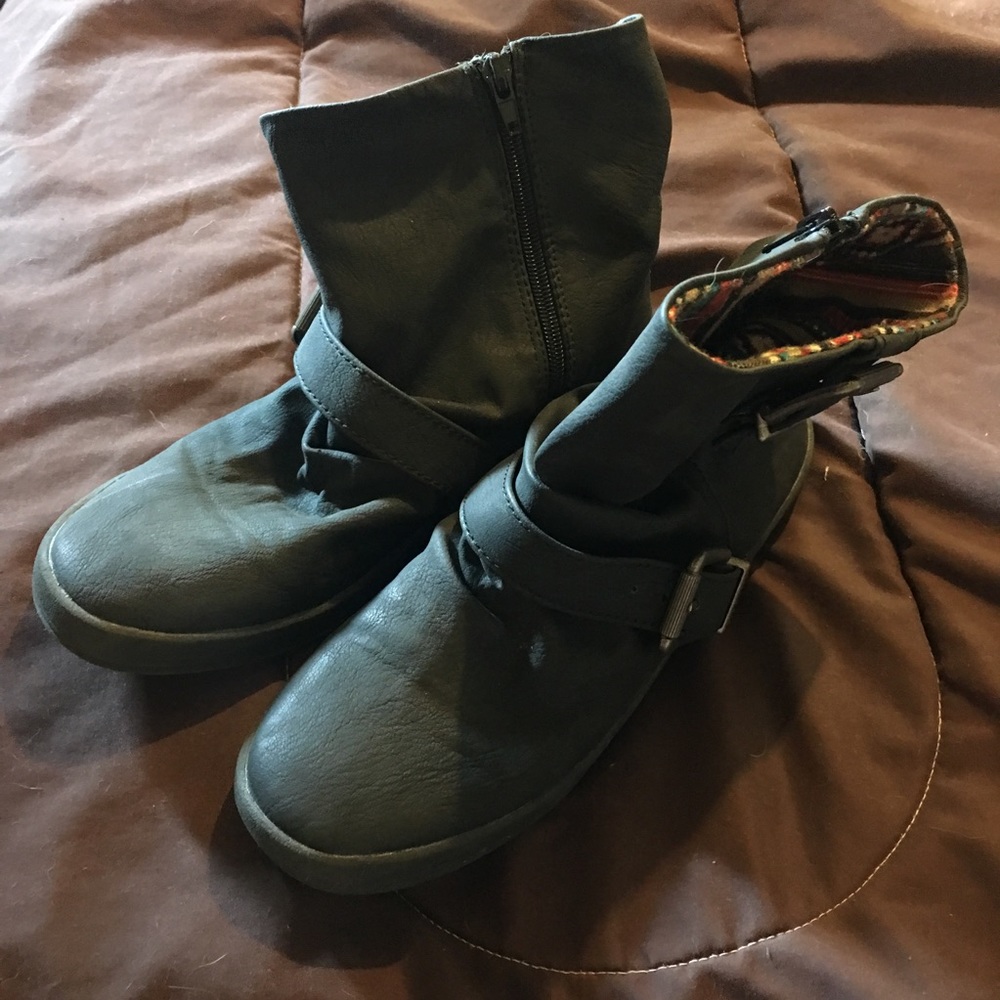 Blowfish Boots Size 10 EUC