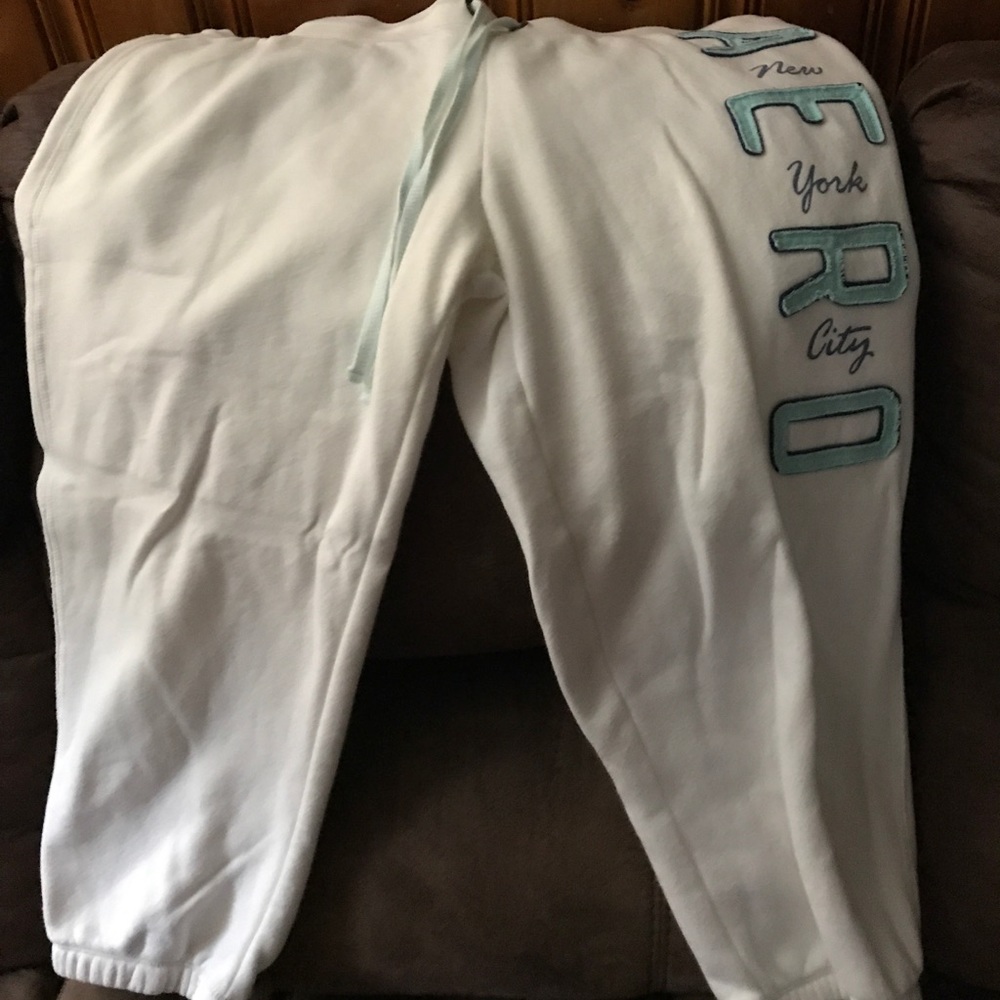 Aeropostale capris jogging pants