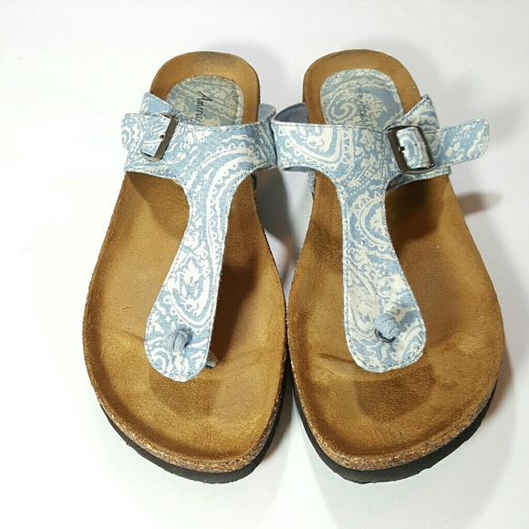 American Eagle Shoes - American Eagle sandals size 8