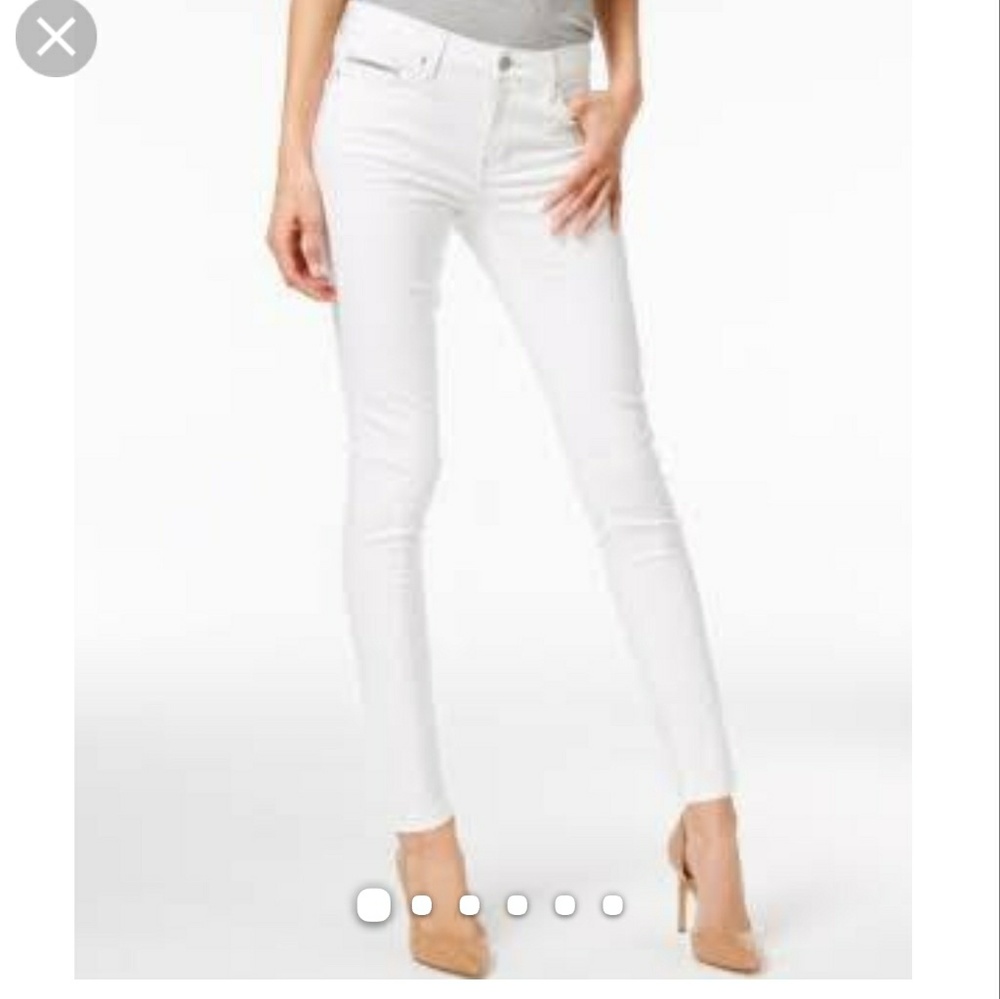 NEW W/ TAG Calvin Klein pure white skinny jeans