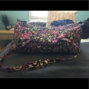 Vera Bradley travel duffle bag