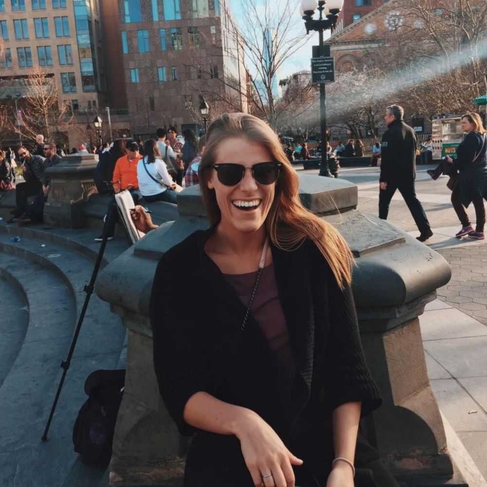 Meet your Posher, Brooke