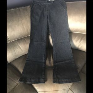 DARK DENIM FITTED & FLARED JEANS!