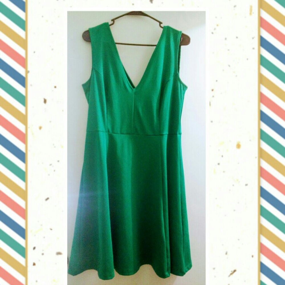 Green knee length HM dress