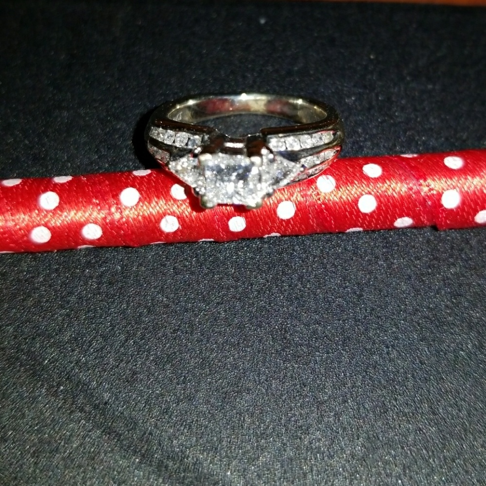 18K white Gold W/Genuine Diamonds