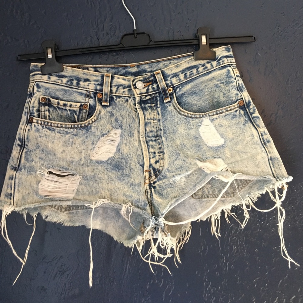 levis distressed cutoff jean shorts