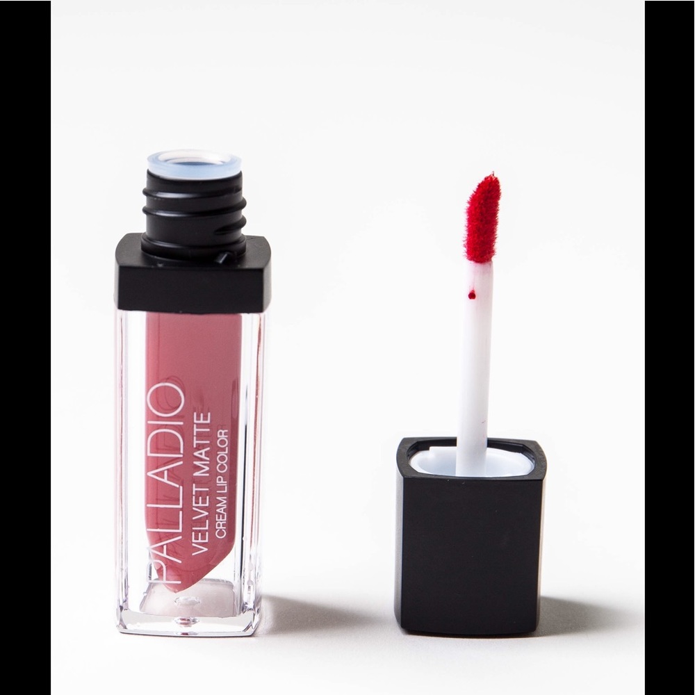 Velvet Matte Liquid Lipstick- red vixen