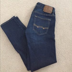 American Eagle skinny jeans