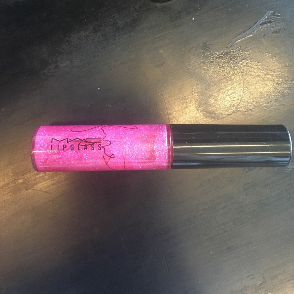 MAC Lipglass Viva Glam Miley Cyrus
