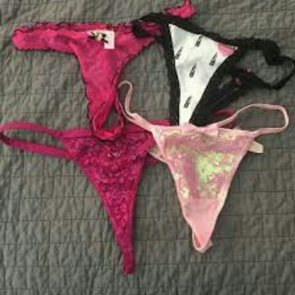 Ladies thongs 20$ for all four