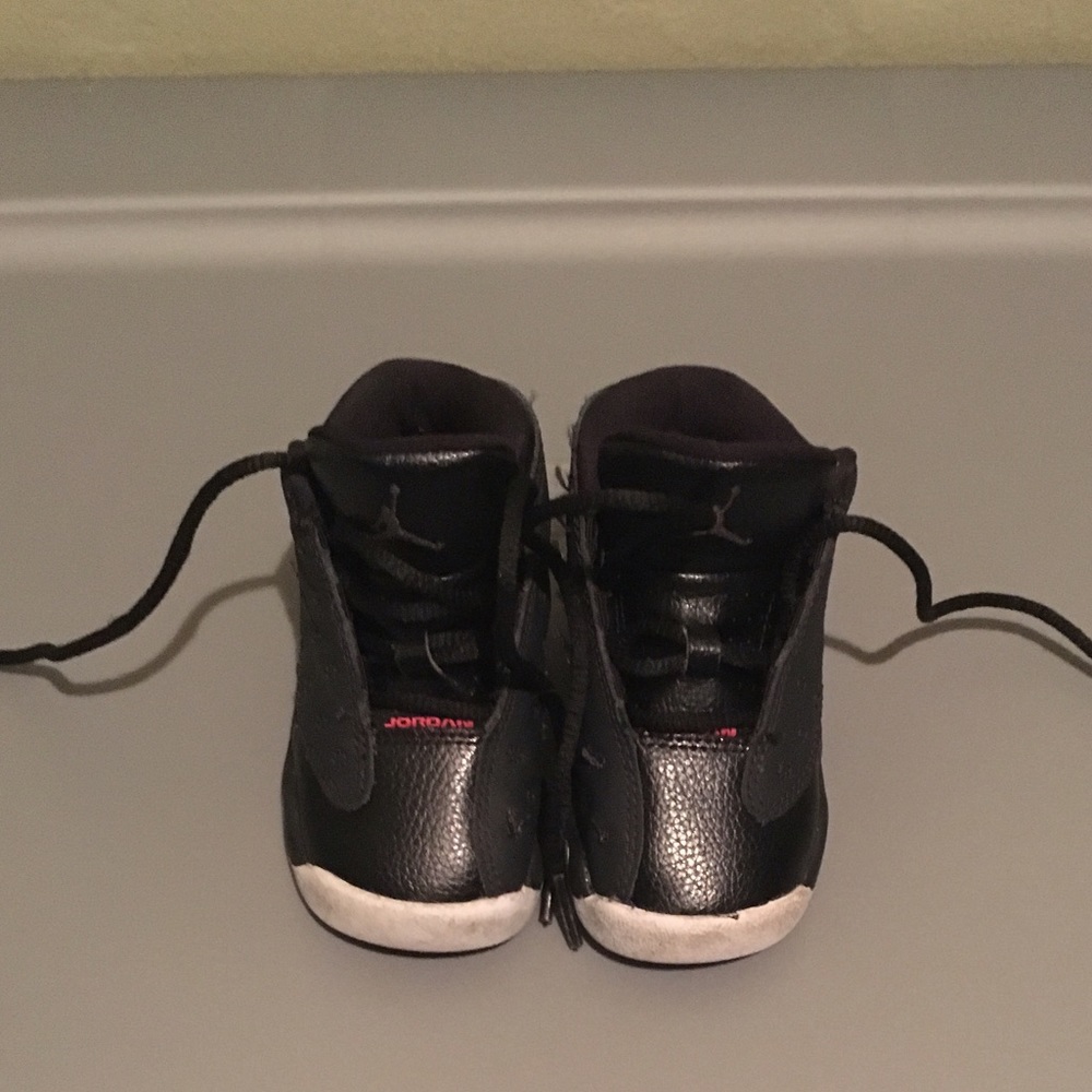 Jordan 13 Black/Pink Size 5C (toddler)