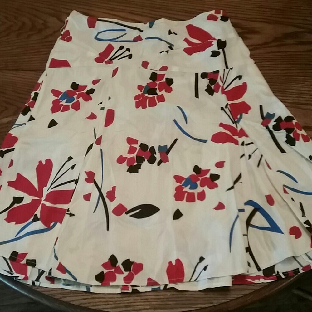 🌹 3 FOR $6 🌹 Printed Skirt