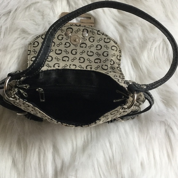 Guess small purse - Picture 3 of 5