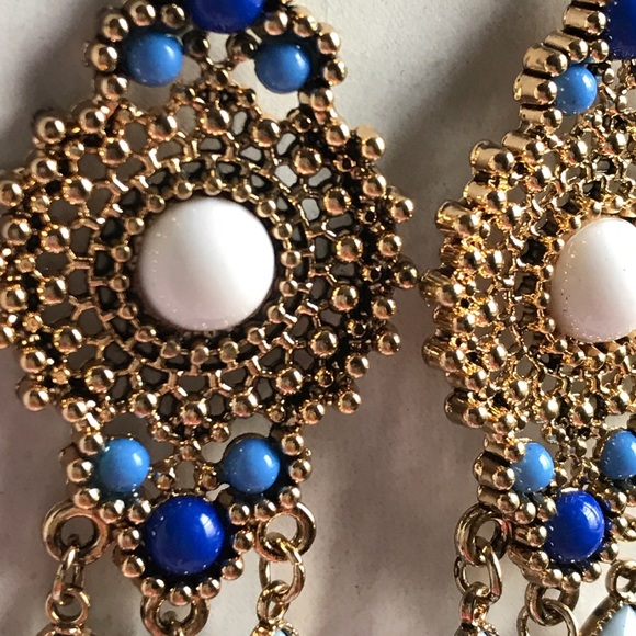 New| BLUE WHITE GOLD DANGLE EARRINGS - Picture 4 of 5