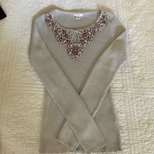 Caché beaded, keyhole long sleeved top.