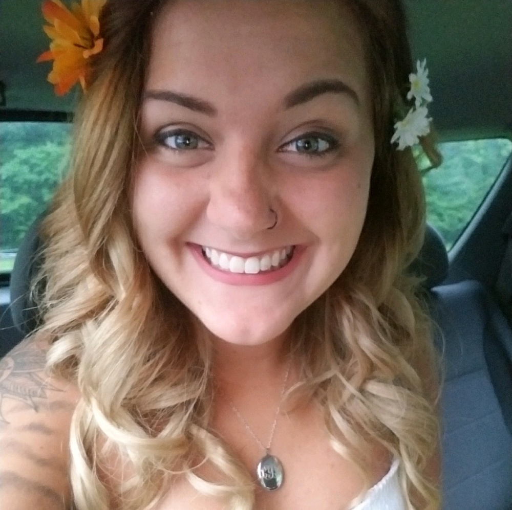 Meet your Posher, Leeann