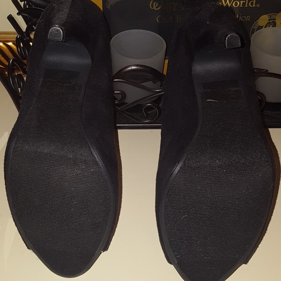 Open toe heels - Picture 2 of 3