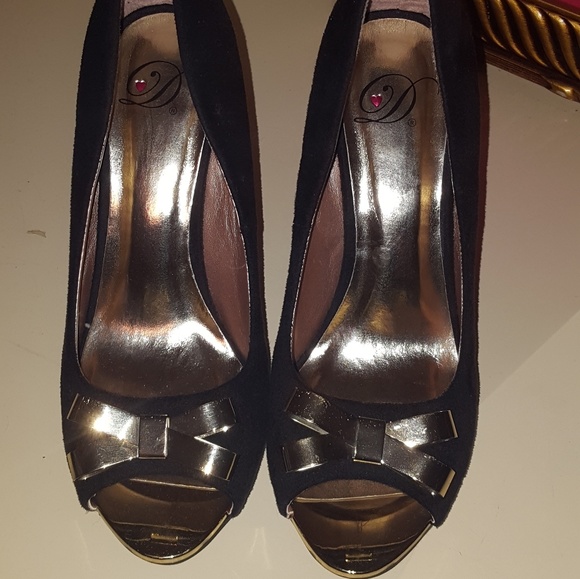 Open toe heels - Picture 3 of 3