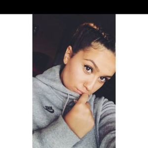 Meet your Posher, Alexandria