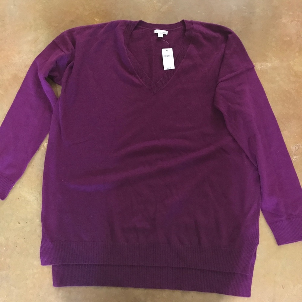 Gap size L maroon sweater NWT