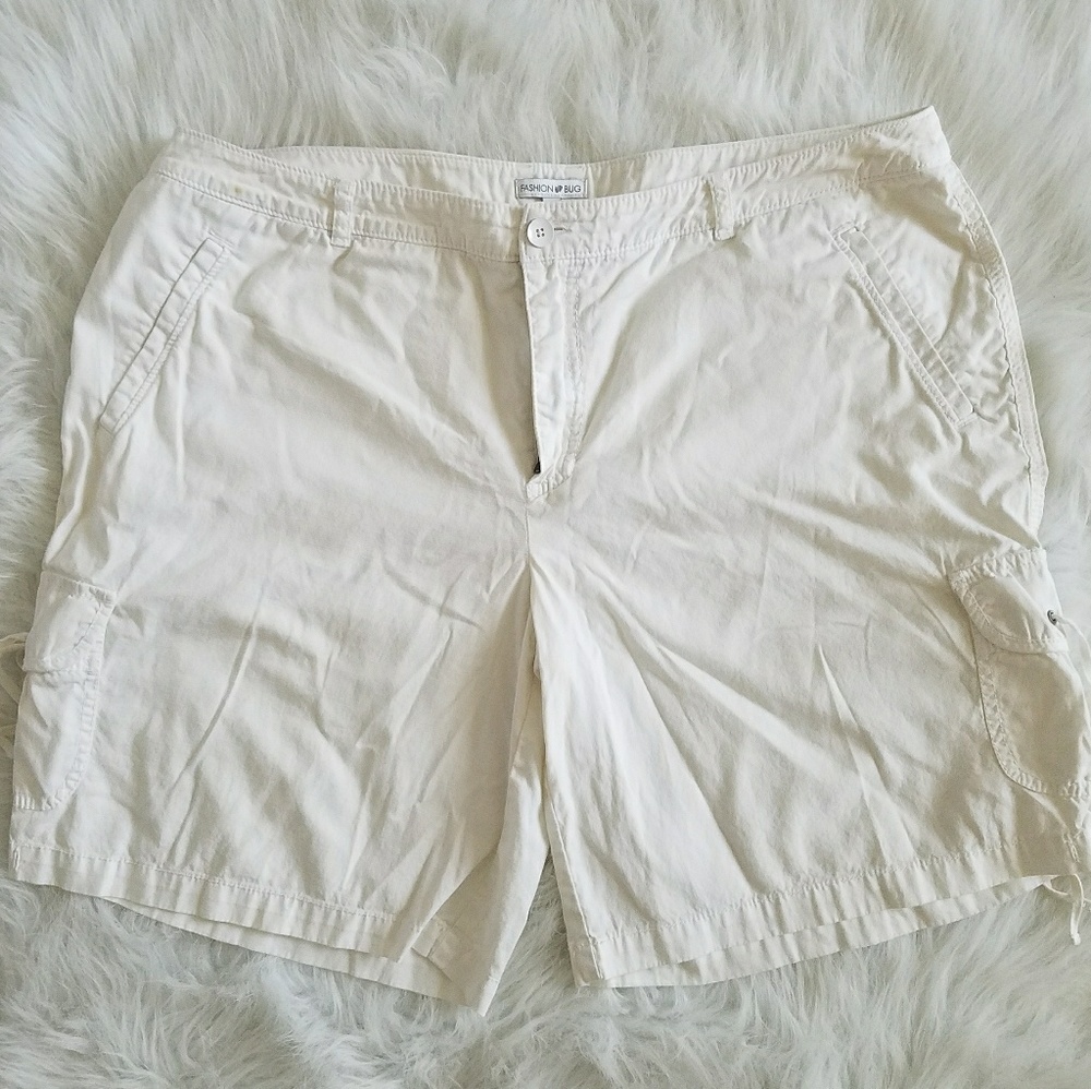 White shorts size 22