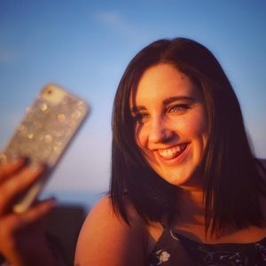 Meet your Posher, Jenn