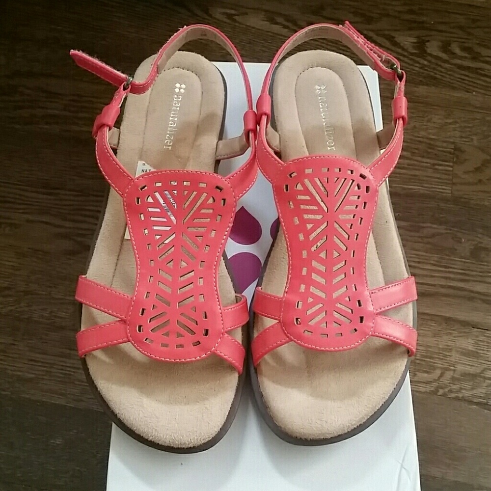 Naturalizer Sandals