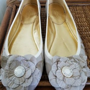 Coach flats